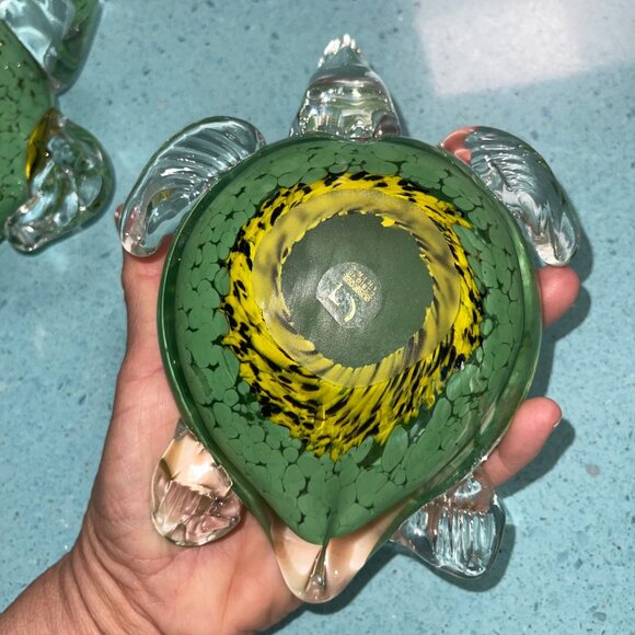 Gorgeous Designs Turtles Green Set of 2 Art Glass Heavy Solid Decor - Picture 8 of 9